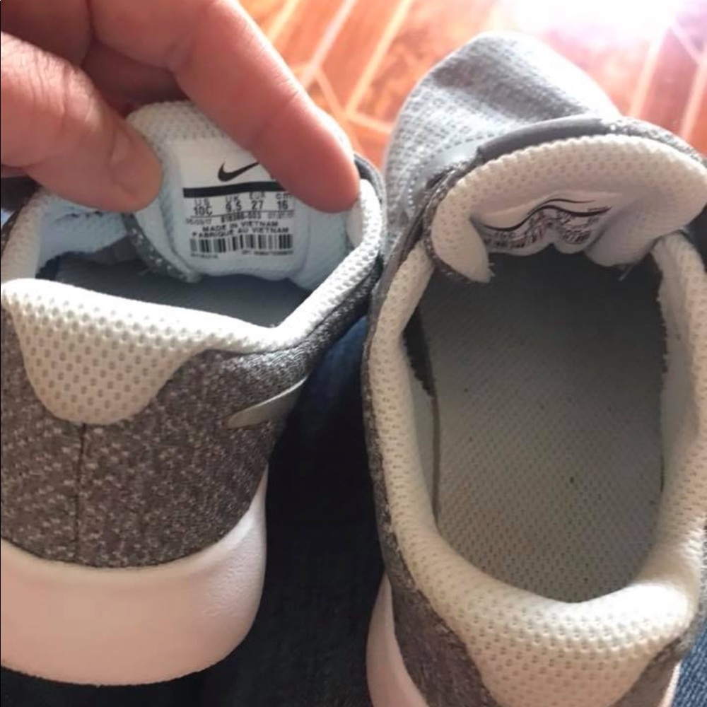 Shoes - Picture 2 of 2